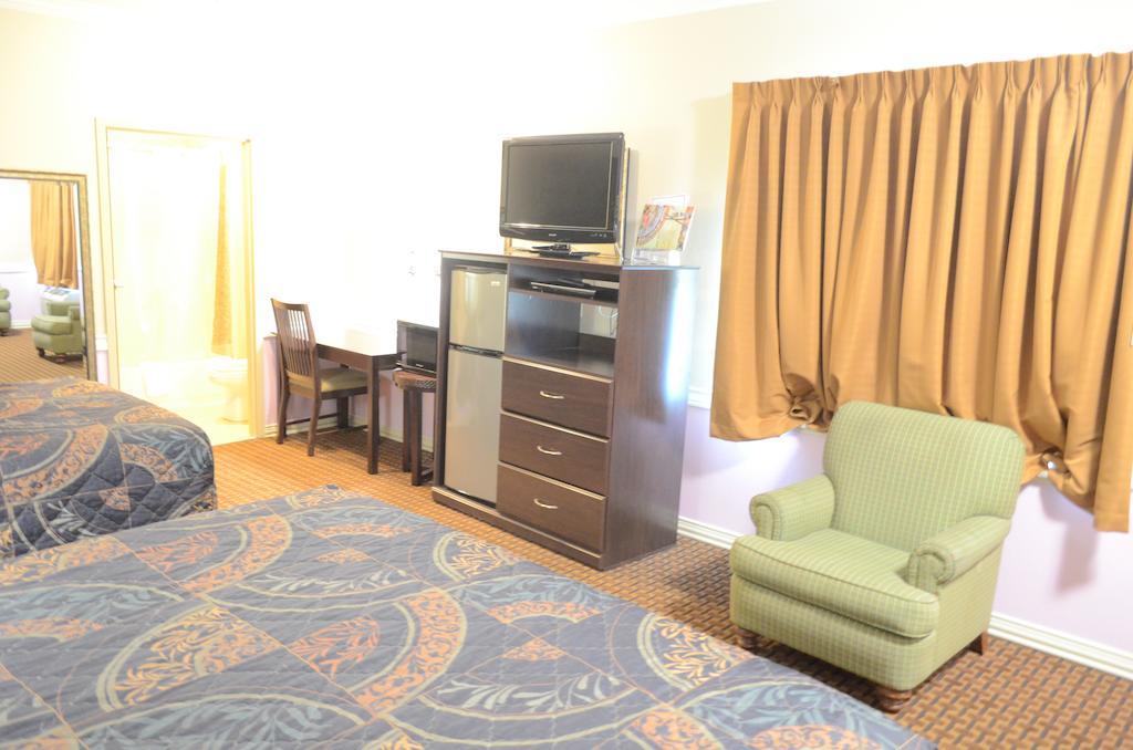 Budget Host Inn & Suites Humble Zewnętrze zdjęcie