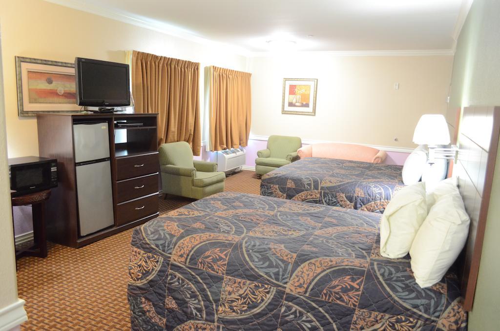 Budget Host Inn & Suites Humble Zewnętrze zdjęcie